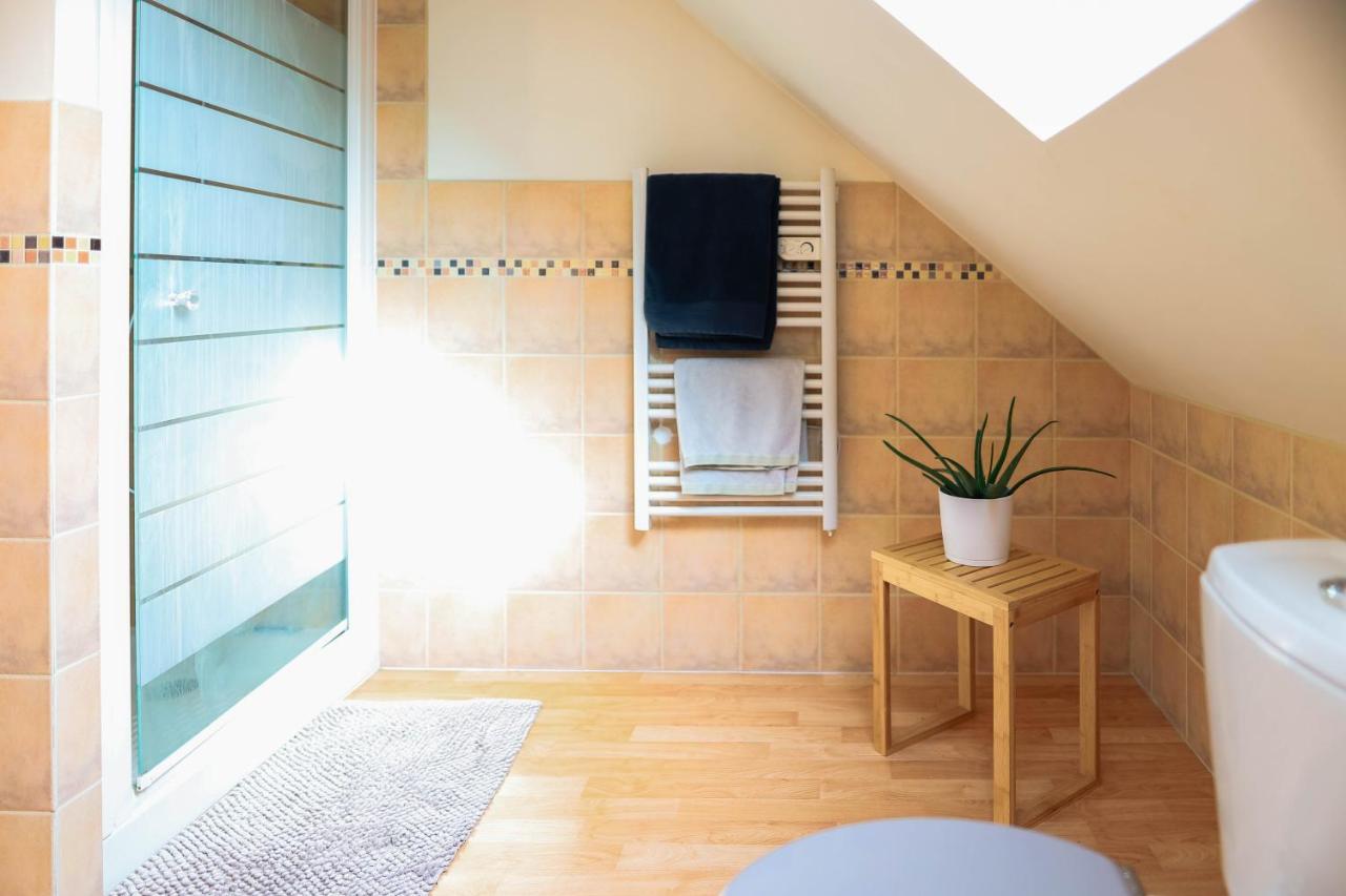 Dollon La Maison D'Elise Bed & Breakfast エクステリア 写真